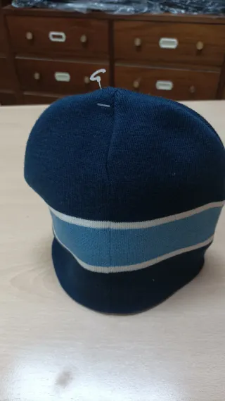 Gorro RIETVELD USA nuevo