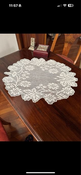 Centro uncinetto fatto a mano