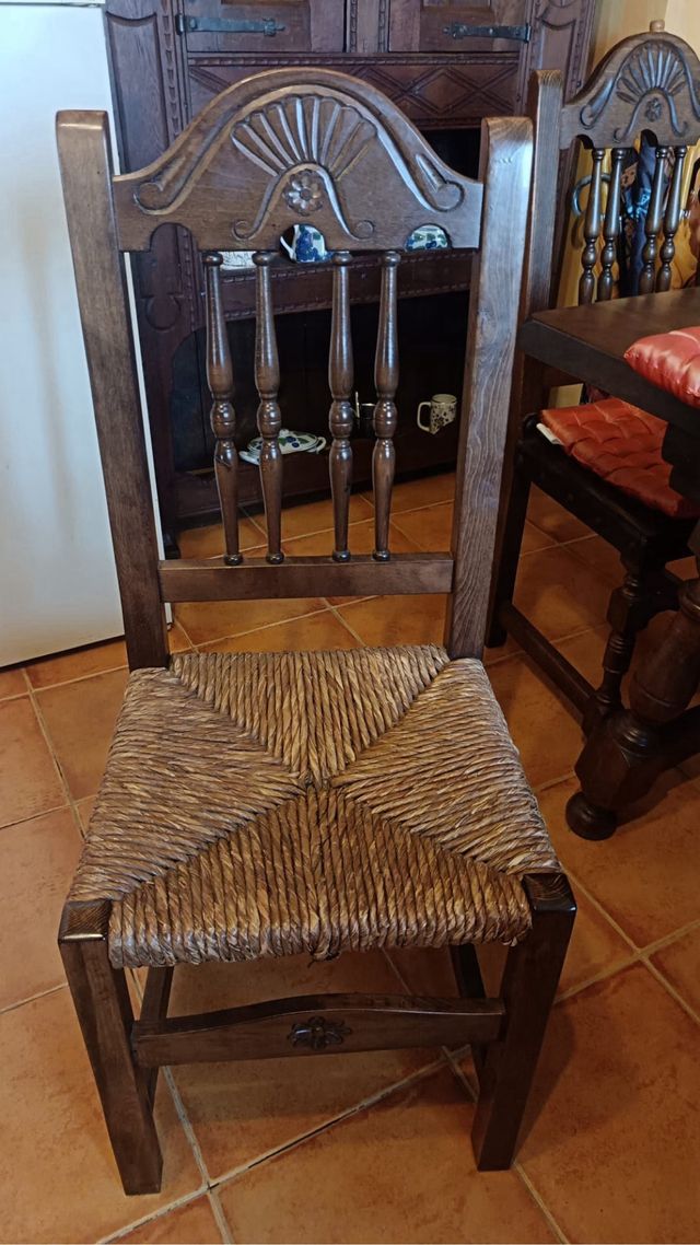 Mesa Castellana Madera + 8 Sillas