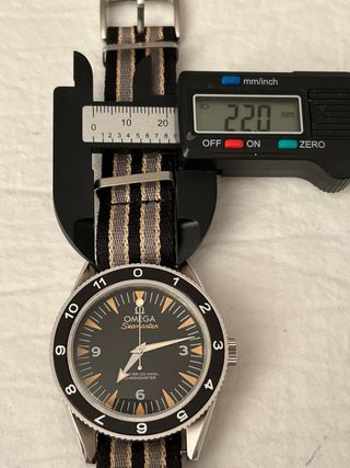 Homenaje Omega Seamaster 300 “Spectre” Leer bien