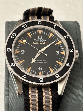Homenaje Omega Seamaster 300 “Spectre” Leer bien