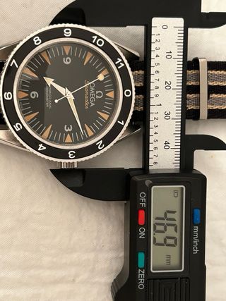 Homenaje Omega Seamaster 300 “Spectre” Leer bien