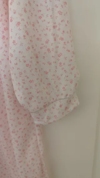 Camisón de señora floral