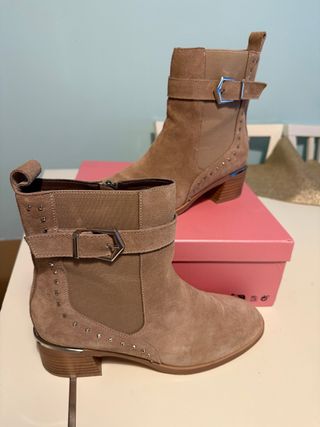 Botines Alma en Pena Talla 40 Beige