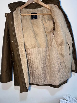 Abrigo Mango forro borreguito verde oliva