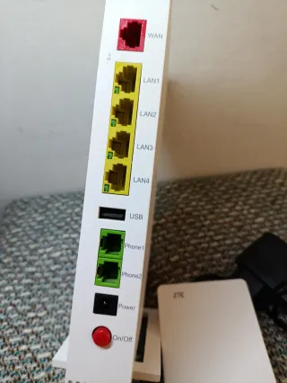 Router Digi ZTE ZXHN H3600 WiFi 6 Mesh EasyMesh