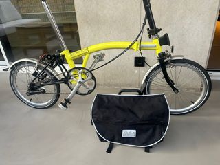 Bicicleta pieghevole Brompton gialla