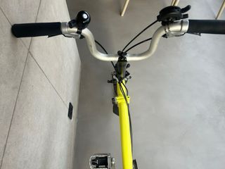 Bicicleta pieghevole Brompton gialla