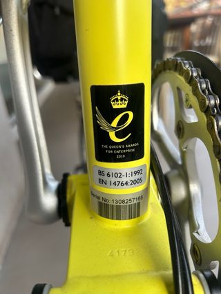 Bicicleta pieghevole Brompton gialla