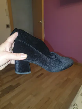 Botas de terciopelo negras