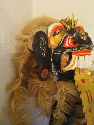 Maschera etnica africana in legno