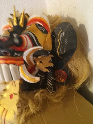 Maschera etnica africana in legno