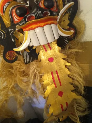 Maschera etnica africana in legno