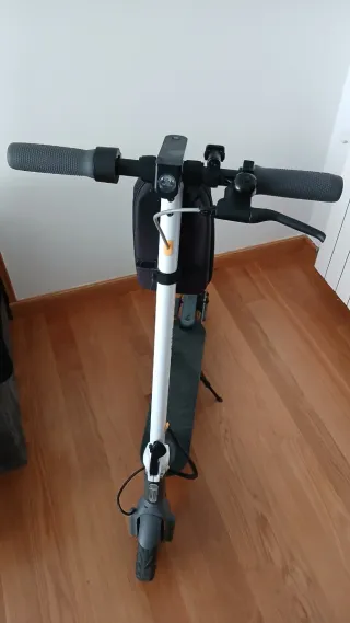 Patinete Eléctrico Blanco