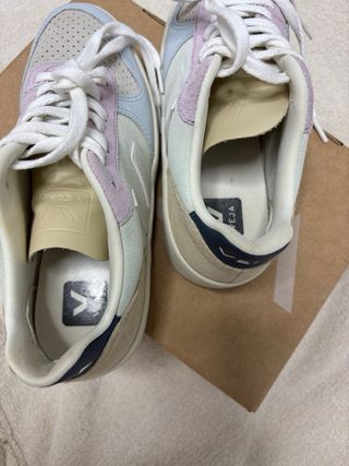 Zapatillas Veja Beige y Rosa