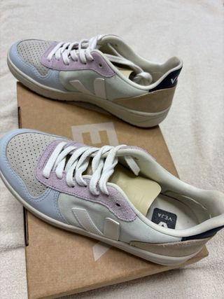 Zapatillas Veja Beige y Rosa
