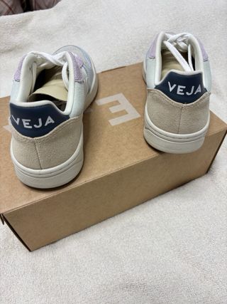 Zapatillas Veja Beige y Rosa