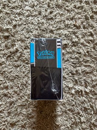 Pokémon Set Allenatore Fuoriclasse Luce Nera