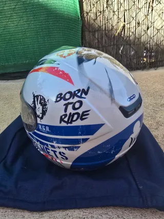 Casco de Moto MT Helmets Talla L  53-54