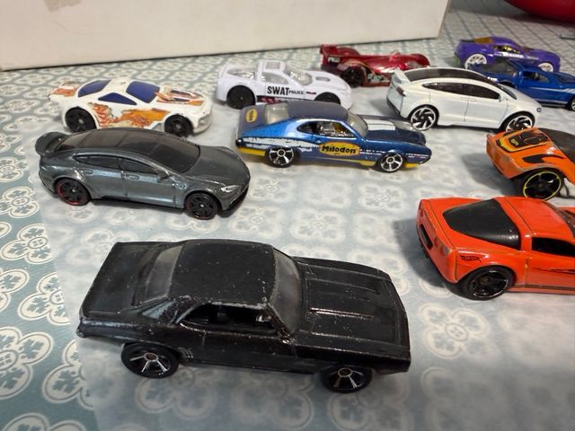 Lotto 17 Auto Giocattolo Hot Wheels