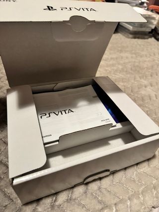 Scatola PS Vita Completa Sony