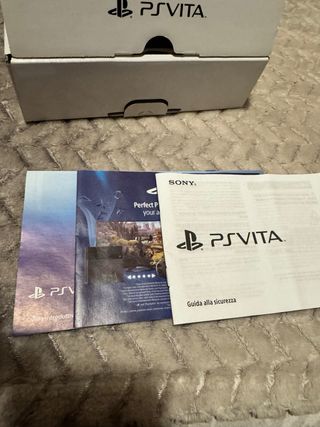 Scatola PS Vita Completa Sony