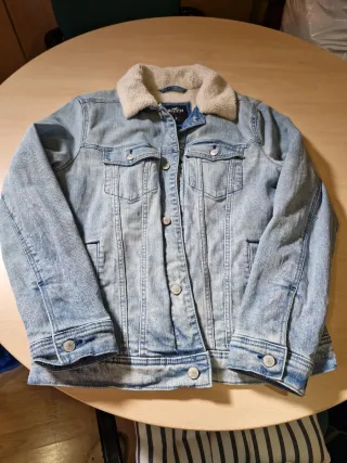 Cazadora vaquera Hollister M/38-40 forro borrego