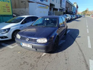 Volkswagen Golf 2000