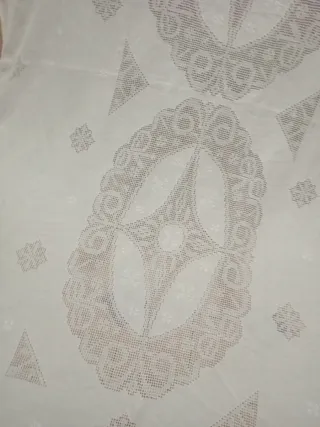 Mantel bordado a mano Lagartera 2,90 x 175