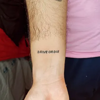 Tatuajes y piercings