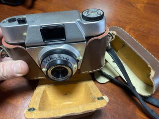 Antiche fotocamere fotografiche