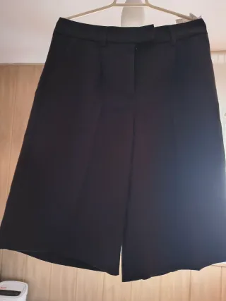 Bermudas Zara pinzas negras