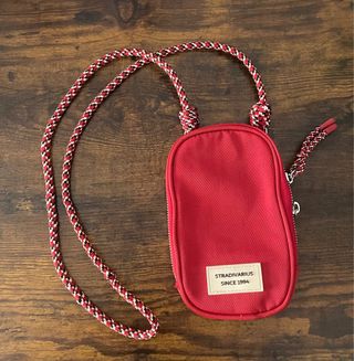 Bolso bandolera rojo Stradivarius