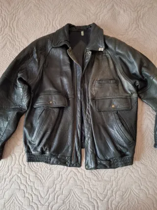 Cazadora vintage cuero negra 80s