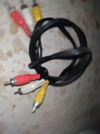 Cable RCA Rojo, Blanco y Amarillo