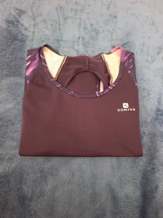 Camiseta deportiva Domyos morada