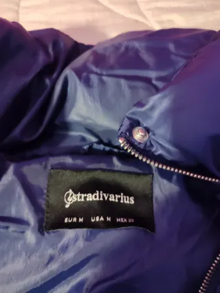 Chaquetón Stradivarius Plumas Talla M