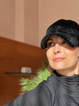 Gorra de cuero negra