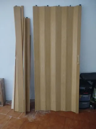 Puerta corredera plegable PVC