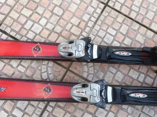 Esquís 1.70m y 1.90m