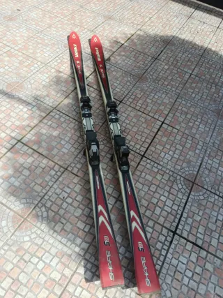 Esquís 1.70m y 1.90m