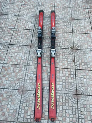 Esquís 1.70m y 1.90m