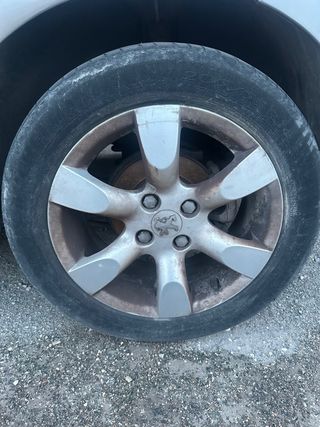 Llantas Peugeot 205/55 R16 escucho ofertas