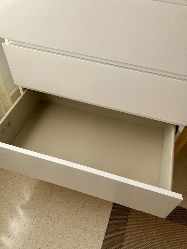 Comoda MALM Ikea 6 cassetti bianca