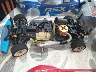 Coche RC Nitro Kyosho V One 1.10 3 Carrocerías,