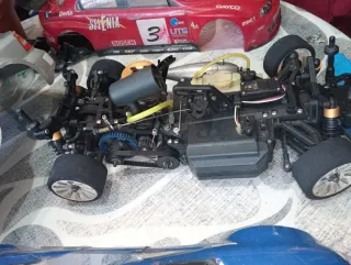 Coche RC Nitro Kyosho V One 1.10 3 Carrocerías,