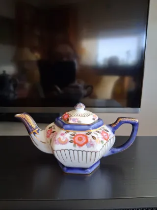 Lote 4 teiere decorative in miniatura