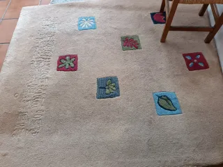 Alfombra Beige con Diseños Florales