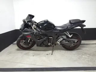 Suzuki GSX R600 K7 2007