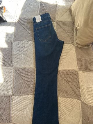 Pantalones vaqueros Zara acampanados nuevos